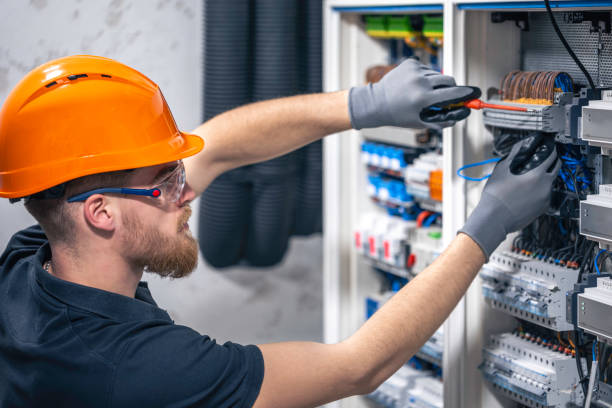 Best Emergency Electrical Repair  in Visalia, CA